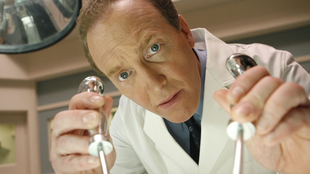 Akıl Hastanesi izle