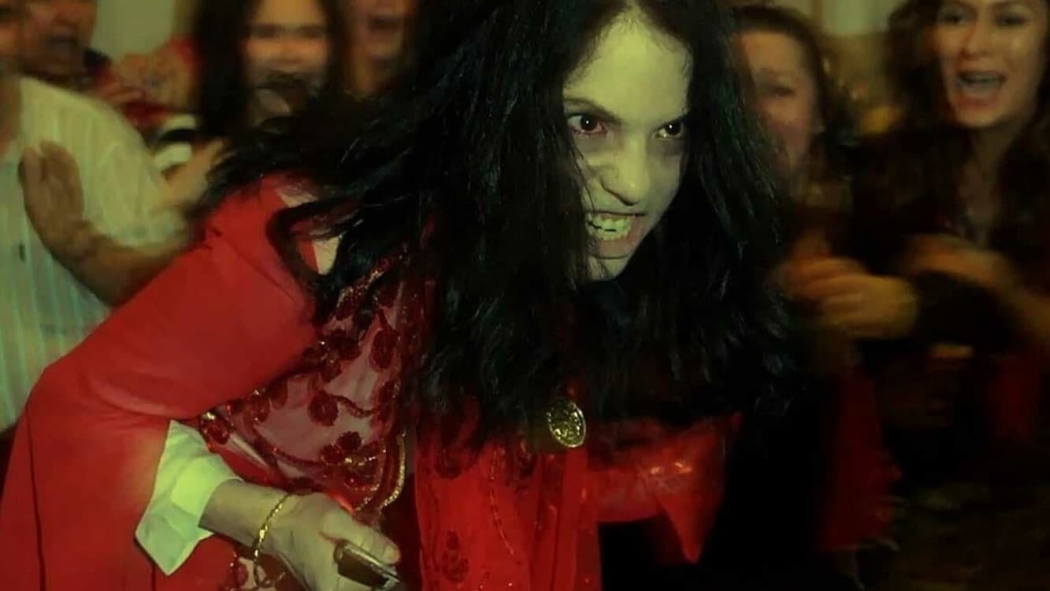 Dabbe 4 Cin Çarpması izle