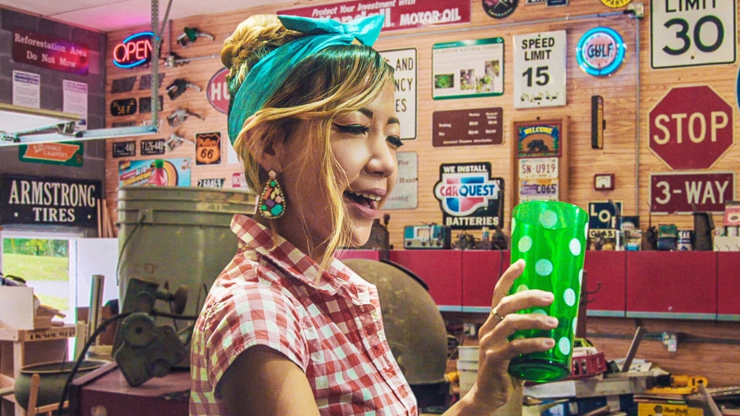 Swap Shop 2. Sezon 6. Bölüm izle